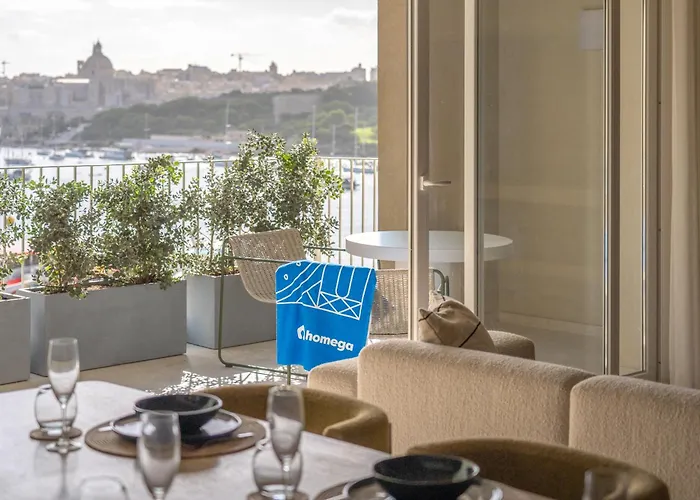 Lejlighed Azure By Homega - Valletta Views, Hot Tub, Sauna, Ferries Sliema