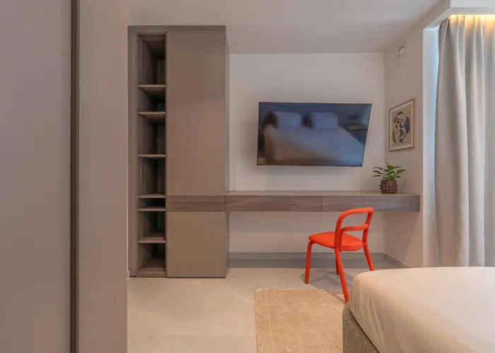 Azure By Homega - Valletta Views, Hot Tub, Sauna, Ferries Sliema