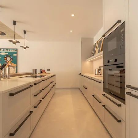 Azure By Homega - Valletta Views, Hot Tub, Sauna, Ferries Apartament Sliema