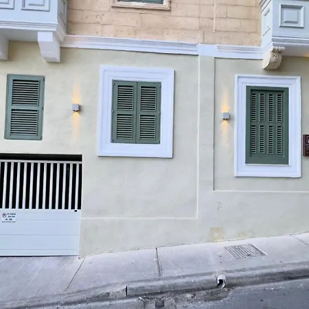 Azure By Homega - Valletta Views, Hot Tub, Sauna, Ferries *