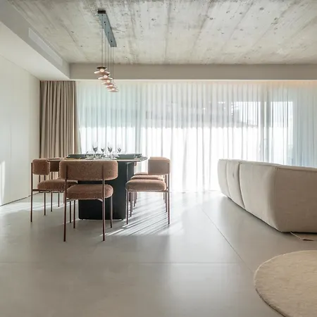Azure By Homega - Valletta Views, Hot Tub, Sauna, Ferries Apartment *