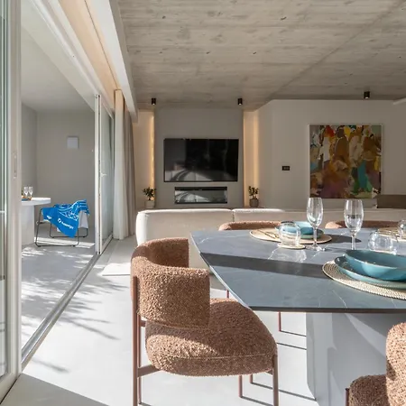 Apartment Azure By Homega - Valletta Views, Hot Tub, Sauna, Ferries Sliema