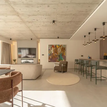 Azure By Homega - Valletta Views, Hot Tub, Sauna, Ferries Apartment