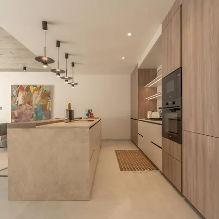 Apartment Azure By Homega - Valletta Views, Hot Tub, Sauna, Ferries