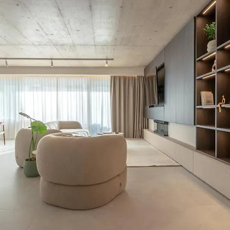 Azure By Homega - Valletta Views, Hot Tub, Sauna, Ferries Apartment *
