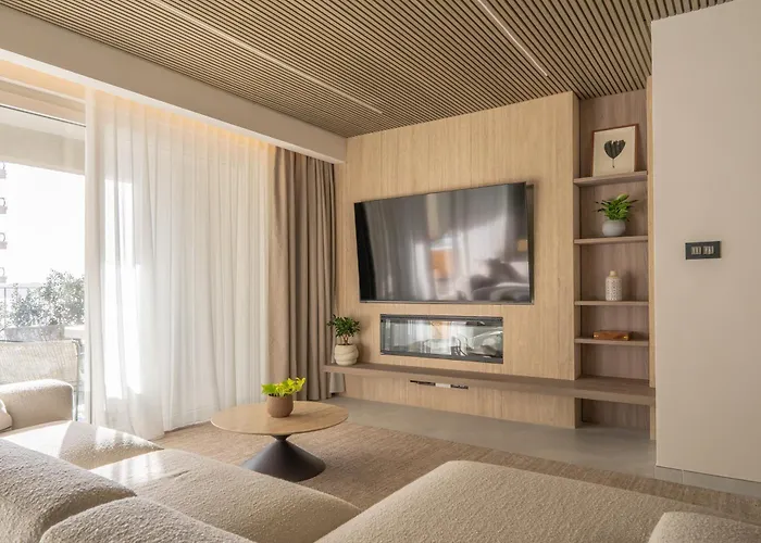 Spacious Retreat, Jacuzzi, Sauna & Valletta Views