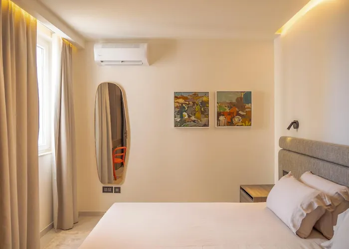 Azure By Homega - Valletta Views, Hot Tub, Sauna, Ferries Apartment *