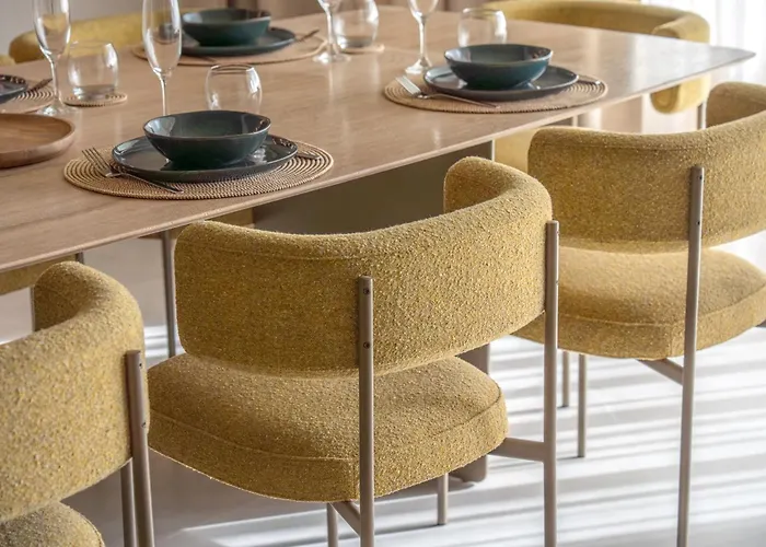 Spacious Retreat, Jacuzzi, Sauna & Valletta Views