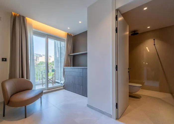 Apartment Spacious Retreat, Jacuzzi, Sauna & Valletta Views