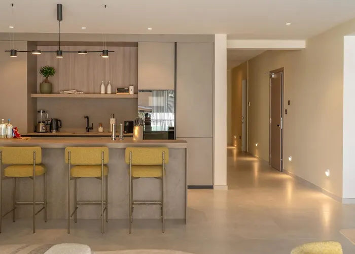 Apartment Spacious Retreat, Jacuzzi, Sauna & Valletta Views *