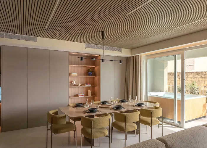 Apartment Spacious Retreat, Jacuzzi, Sauna & Valletta Views