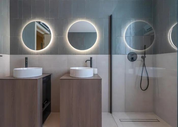 Spacious Retreat, Jacuzzi, Sauna & Valletta Views