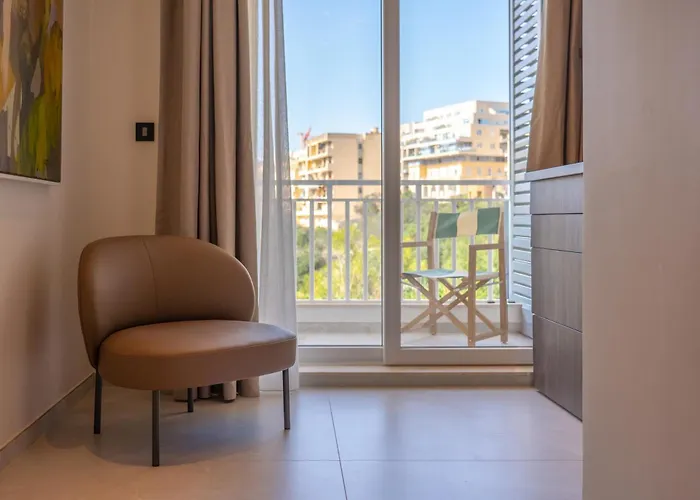 Azure By Homega - Valletta Views, Hot Tub, Sauna, Ferries