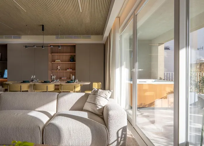 Azure By Homega - Valletta Views, Hot Tub, Sauna, Ferries Apartament