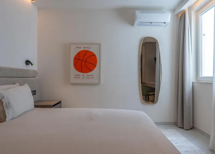 Apartment Spacious Retreat, Jacuzzi, Sauna & Valletta Views *