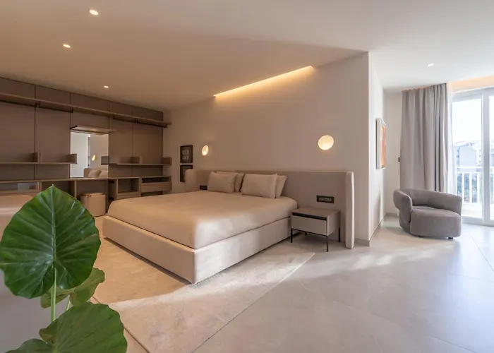 Azure By Homega - Valletta Views, Hot Tub, Sauna, Ferries Apartment *